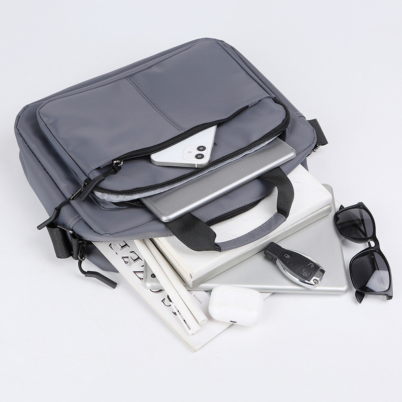 Teczka o dużej pojemności Niez – Laptop Accessories Essential recenzja i cena